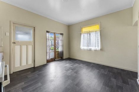 Photo of property in 8 Delhi Avenue, Aramoho, Whanganui, 4500