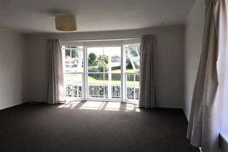 Photo of property in 1 Malmo Place, Manurewa, Auckland, 2102