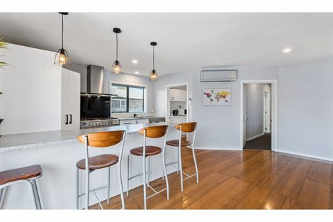 Photo of property in 44 Emlyn Place, Avondale, Christchurch, 8061