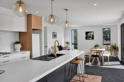 Photo of property in 71 Cyrus Street, Whalers Gate, New Plymouth, 4310