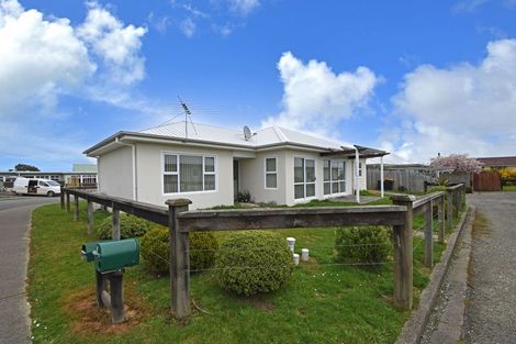 Photo of property in 82 Lothian Crescent, Strathern, Invercargill, 9812