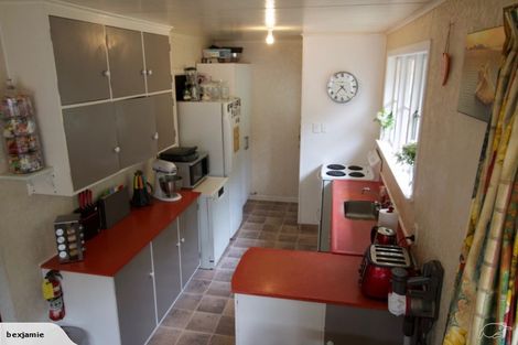 Photo of property in 34 Pembroke Street, Westown, New Plymouth, 4310