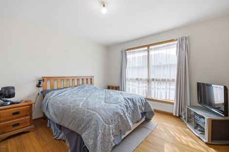 Photo of property in 2/102 Wainoni Road, Avondale, Christchurch, 8061