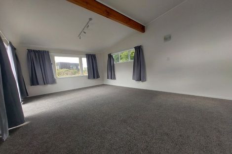 Photo of property in 8 Wyoming Avenue, Murrays Bay, Auckland, 0630