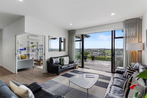 Photo of property in 106 Wainui Road, Silverdale, 0932