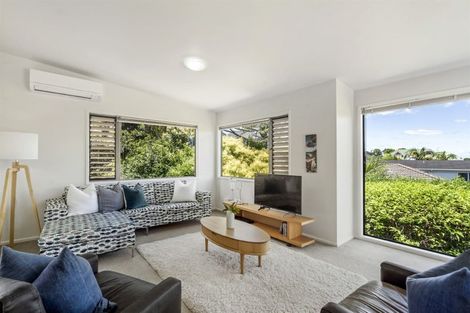 Photo of property in 2/25 Auld Street, Torbay, Auckland, 0630