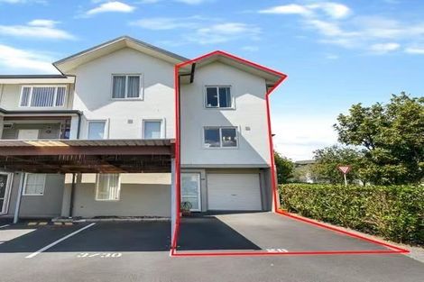 Photo of property in 28 Opito Way, East Tamaki, Auckland, 2013