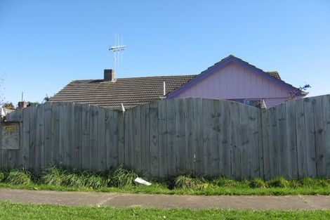 Photo of property in 12 Awatea Street, Levin, 5510