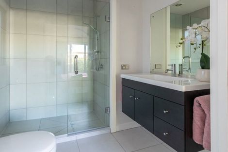 Photo of property in 4 Mcivor Lane, Lake Hayes, Queenstown, 9304