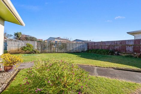 Photo of property in 21 Raupo Street, Castlecliff, Whanganui, 4501