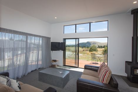 Photo of property in 20 Mistake Drive, Lake Tekapo, 7999