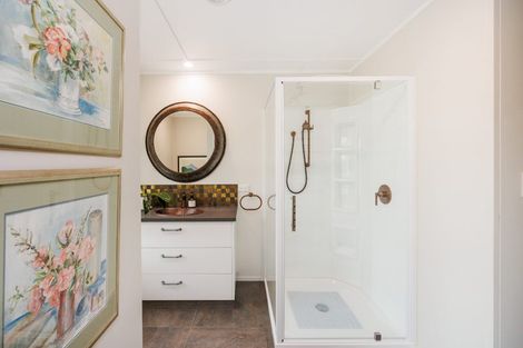 Photo of property in 165 Albert Road, Tokomaru, Palmerston North, 4474