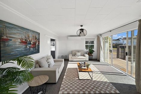 Photo of property in 10 Fuchsia Avenue, Pukete, Hamilton, 3200