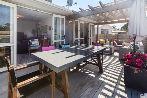 Photo of property in 14 Links Avenue, Mount Maunganui, 3116