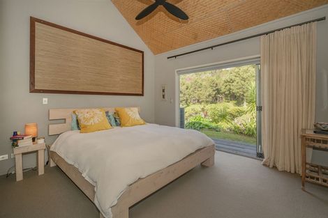 Photo of property in 56 Rewa Rewa Valley, Tairua, 3508