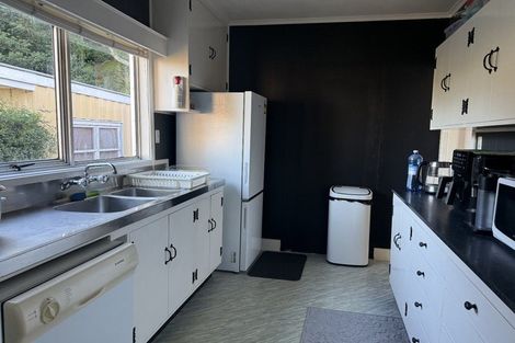 Photo of property in 23a Waiwera Place, Waiwera, Orewa, 0994