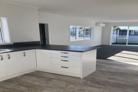 Photo of property in 2/17 Waerenga Road, Otaki, 5512