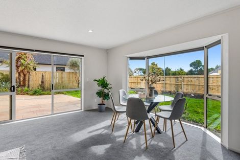 Photo of property in 2 Leigh Place, Paraparaumu Beach, Paraparaumu, 5032