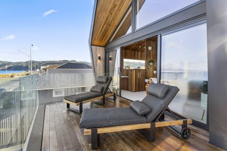 Photo of property in 239 The Esplanade, Petone, Lower Hutt, 5012