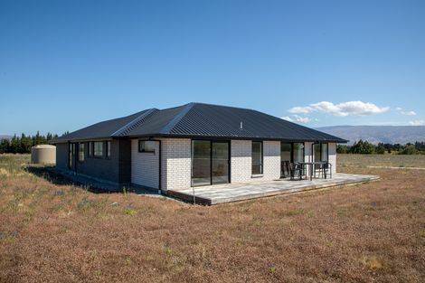 Photo of property in 21 Thyme Fields Road, Springvale, 9393