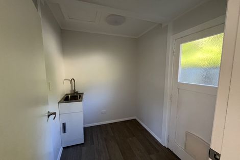 Photo of property in 546 Stokes Valley Road, Stokes Valley, Lower Hutt, 5019