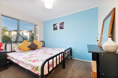 Photo of property in 21 Stephen Avenue, Henderson, Auckland, 0610