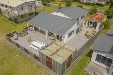 Photo of property in 237 Kenwood Drive, Matarangi, Whitianga, 3592