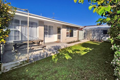 Photo of property in 128 Studholme Street, Somerfield, Christchurch, 8024