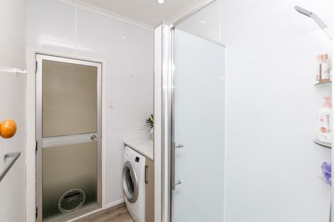 Photo of property in 41 Queens Road, Glen Avon, New Plymouth, 4312