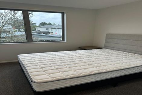 Photo of property in 30 Earlsworth Road, Mangere East, Auckland, 2024