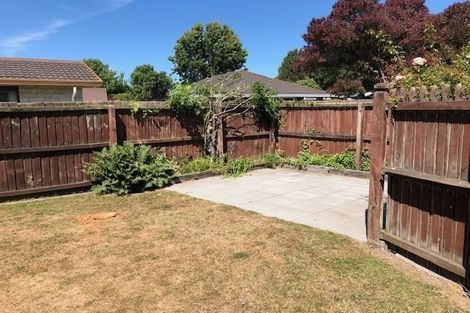 Photo of property in 19 Montclare Avenue, Ilam, Christchurch, 8041