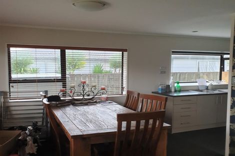 Photo of property in 30 Riverside Drive, Waiuku, 2123
