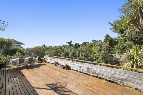 Photo of property in 20 Wyoming Avenue, Murrays Bay, Auckland, 0630