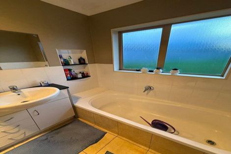 Photo of property in 75 Mili Way South, Ranui, Auckland, 0612