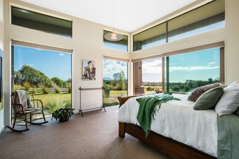 Photo of property in 187 Peka Peka Road, Peka Peka, Waikanae, 5391