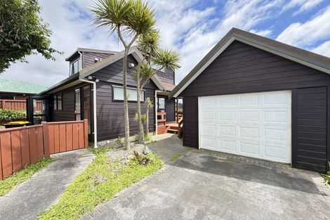 Photo of property in 40b Ashton Fitchett Drive, Brooklyn, Wellington, 6021