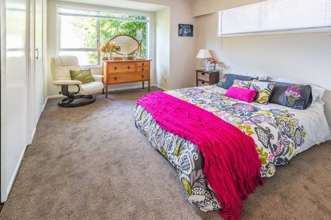 Photo of property in 2/27 Parkhill Road, Mellons Bay, Auckland, 2014