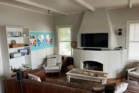 Photo of property in 62 Moana Road, Okitu, Gisborne, 4010