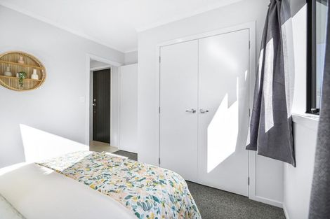 Photo of property in 2/23 Montgomery Crescent, Bader, Hamilton, 3206