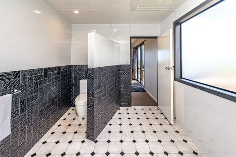 Photo of property in 9a Karewa Street, Castlecliff, Whanganui, 4501