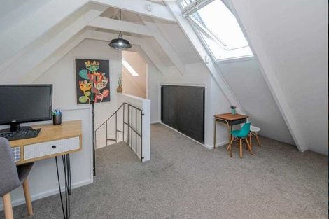 Photo of property in 27 Hemara Street, Waikanae Beach, Waikanae, 5036