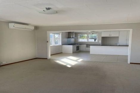 Photo of property in 9 James Street, Glenfield, Auckland, 0629