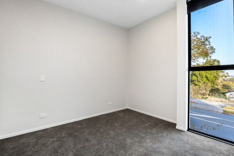 Photo of property in 4/79 Edmonton Road, Henderson, Auckland, 0612