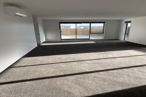 Photo of property in 127 Shillingford Boulevard, Rolleston, 7615