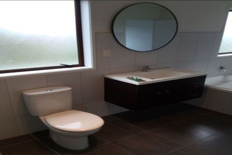 Photo of property in 10 Norma Avenue, Te Atatu South, Auckland, 0610