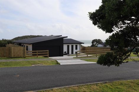 Photo of property in 43 Sunset Drive, Baylys Beach, Dargaville, 0377