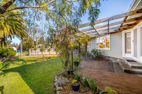 Photo of property in 9 Card Crescent, Featherston, 5710