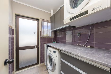 Photo of property in 2/84 Verbena Road, Birkdale, Auckland, 0626