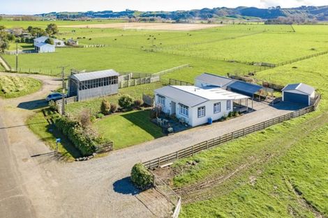 Photo of property in 689 Ruatangata Road, Whangaehu, Whanganui, 4581