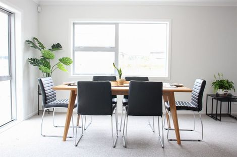 Photo of property in 27 Farnworth Terrace, Churton Park, Wellington, 6037